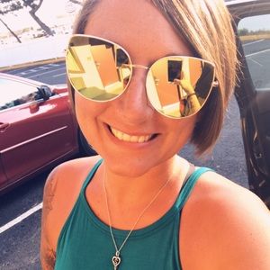 Meet your Posher, Brittany